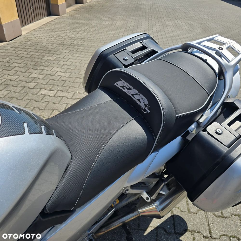 Yamaha FJR - 7