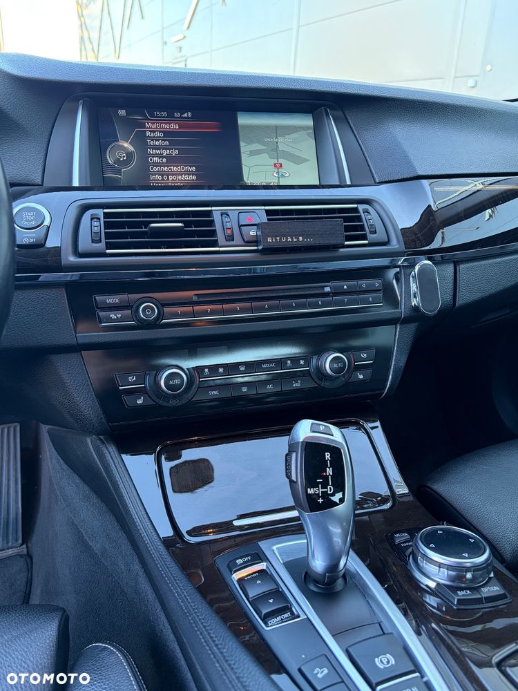 BMW Seria 5 520d xDrive Luxury Line - 8