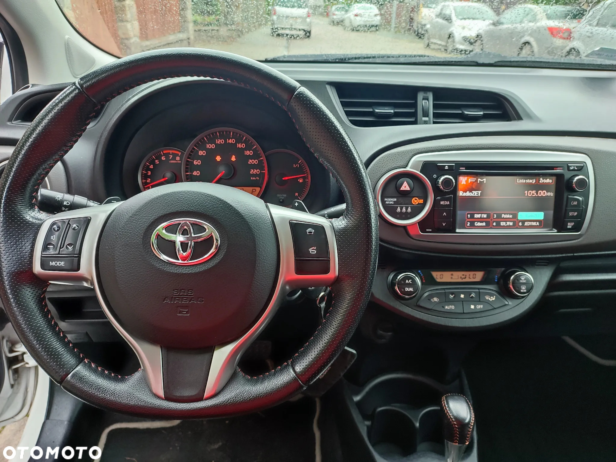 Toyota Yaris - 7