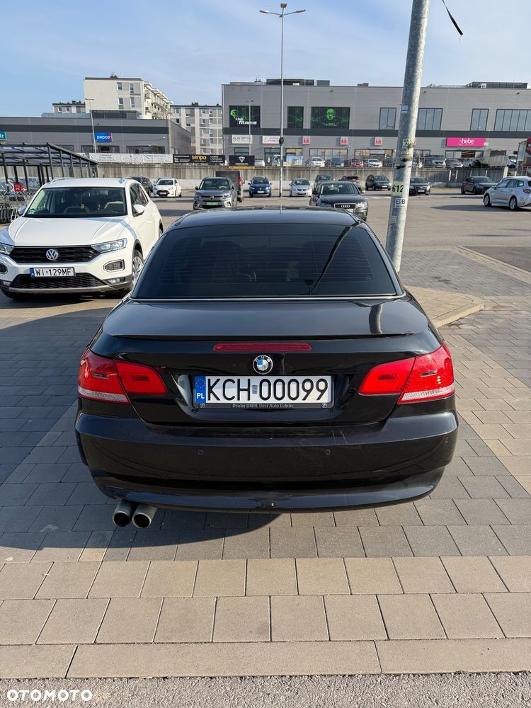BMW Seria 3 320i - 5