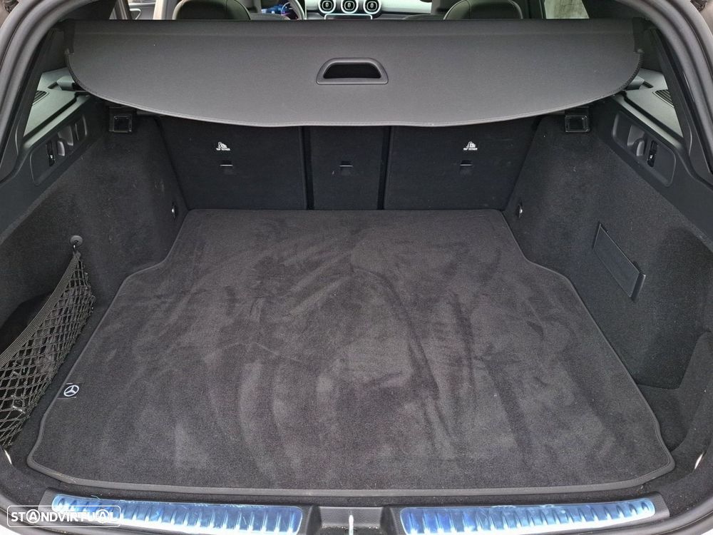 Mercedes-Benz C 300 e Avantgarde - 25