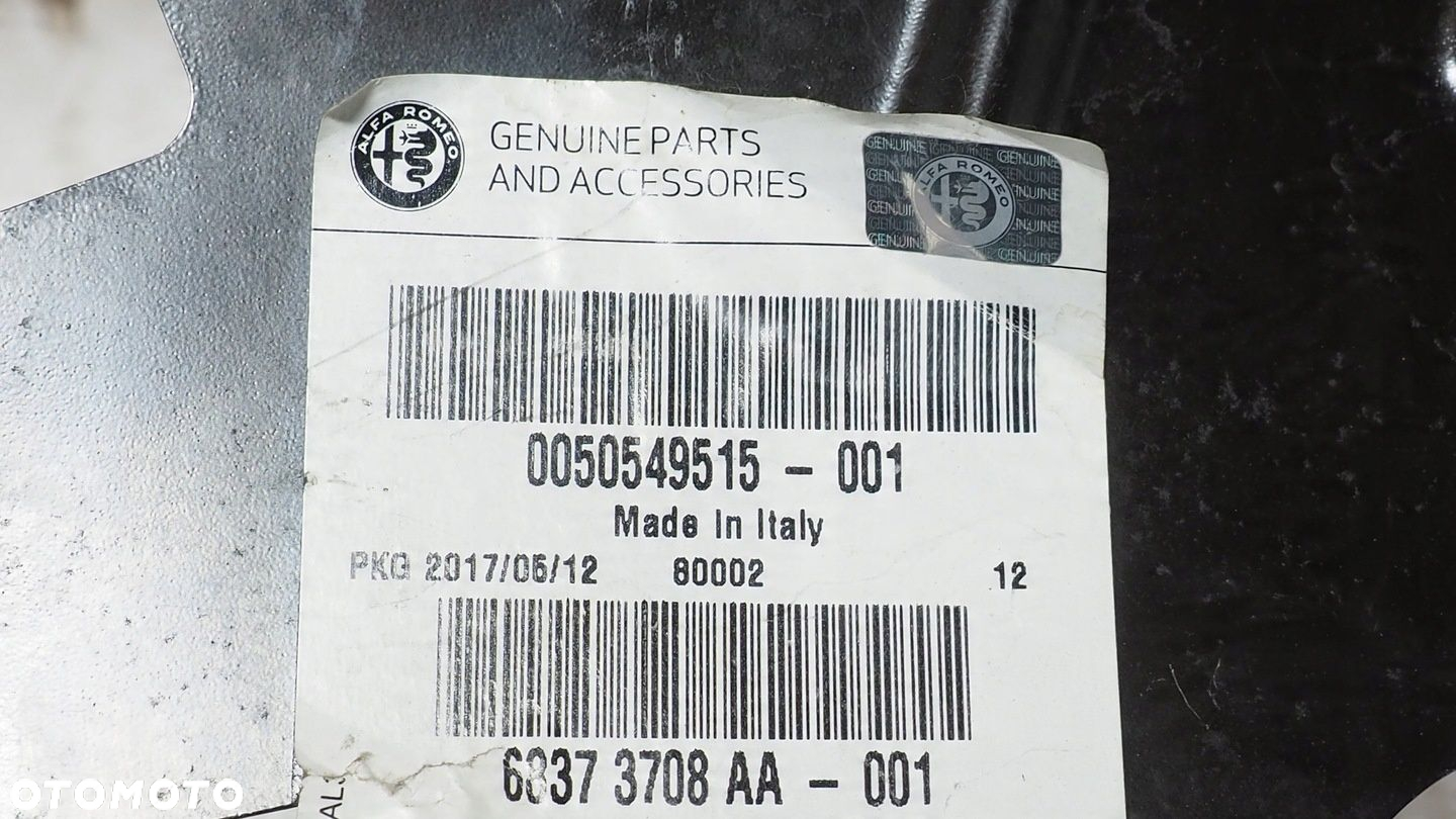 Alfa Romeo Giulia Quadrifoglio wspornik błotnika prawy przód 50549515 - 4