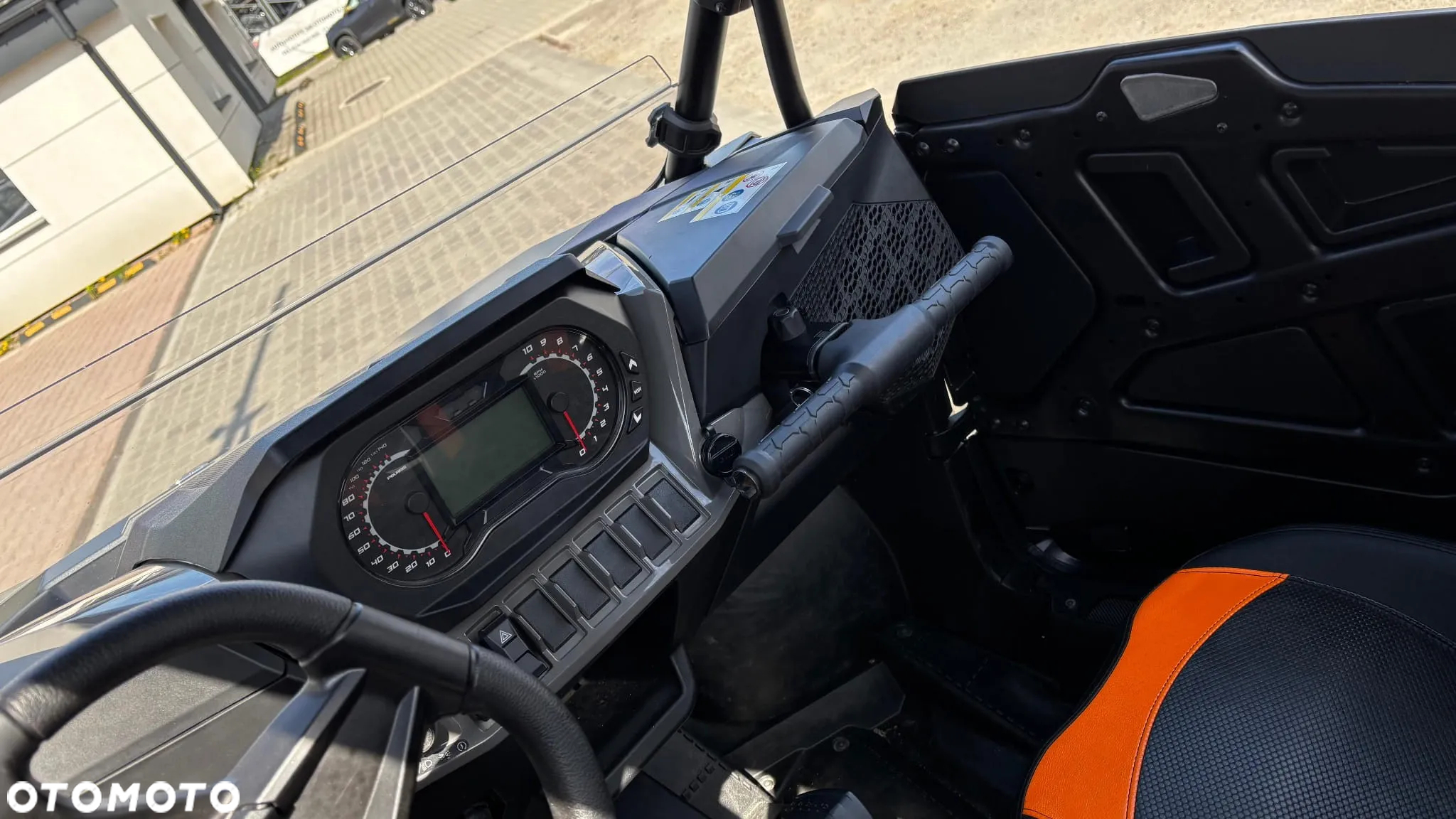 Polaris RZR - 23
