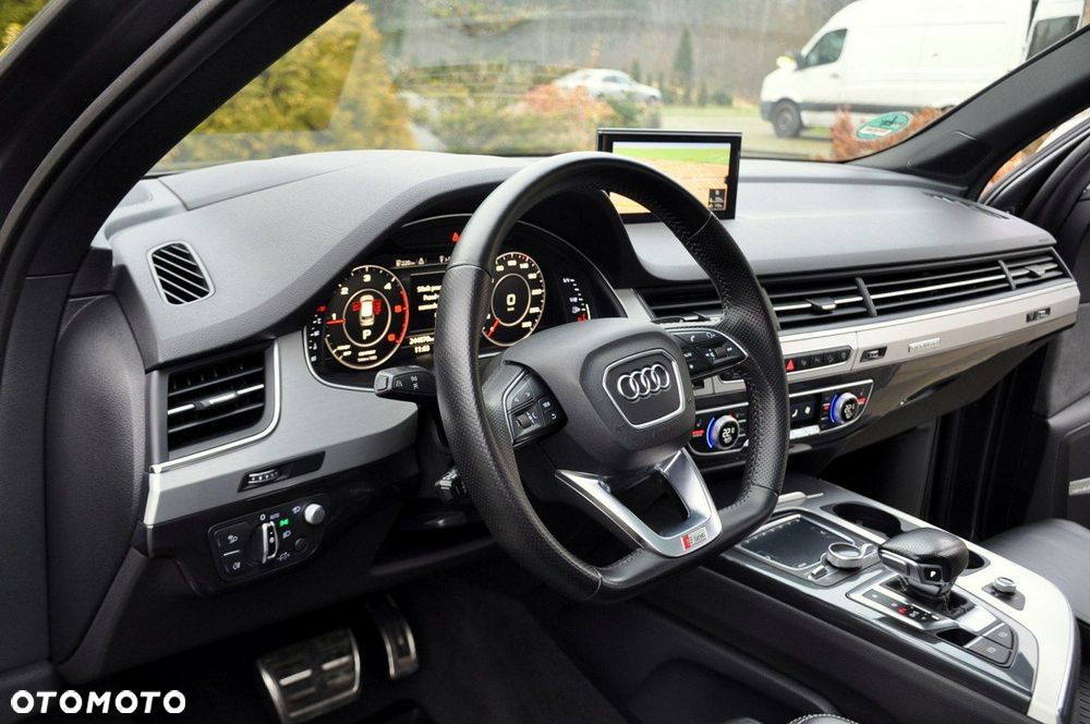 Audi Q7 - 24