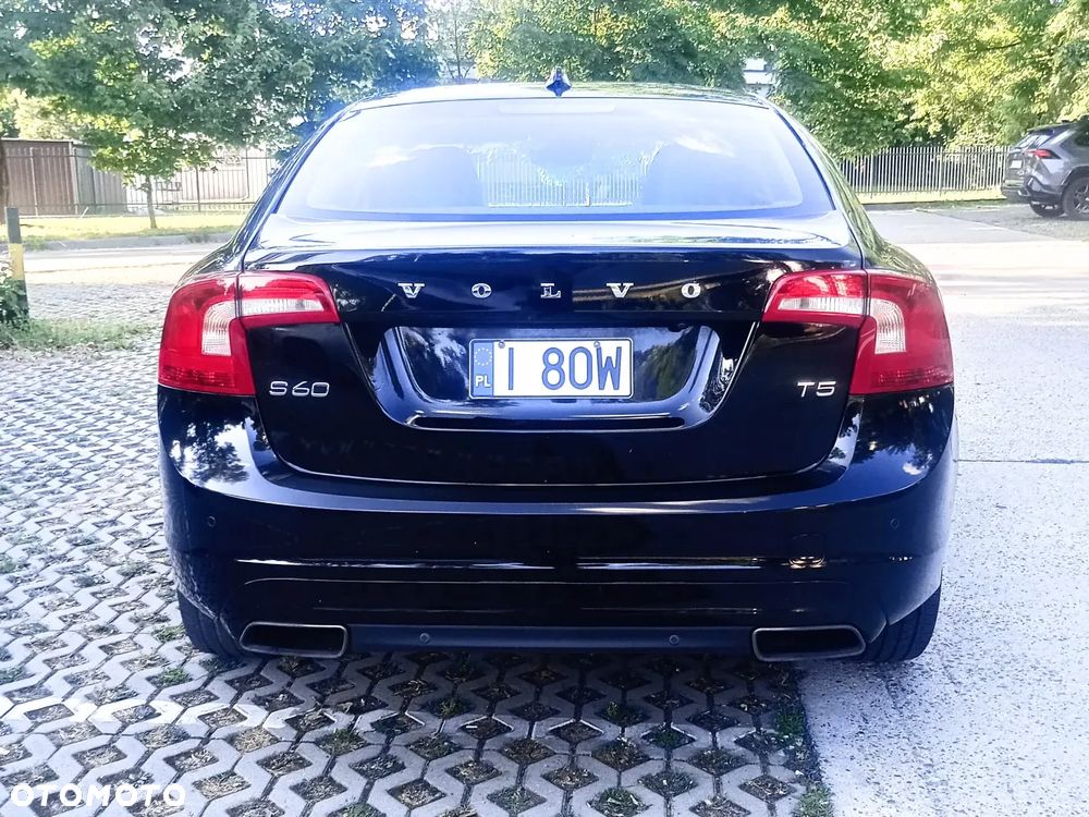 Volvo S60 T5 Geartronic Kinetic - 3