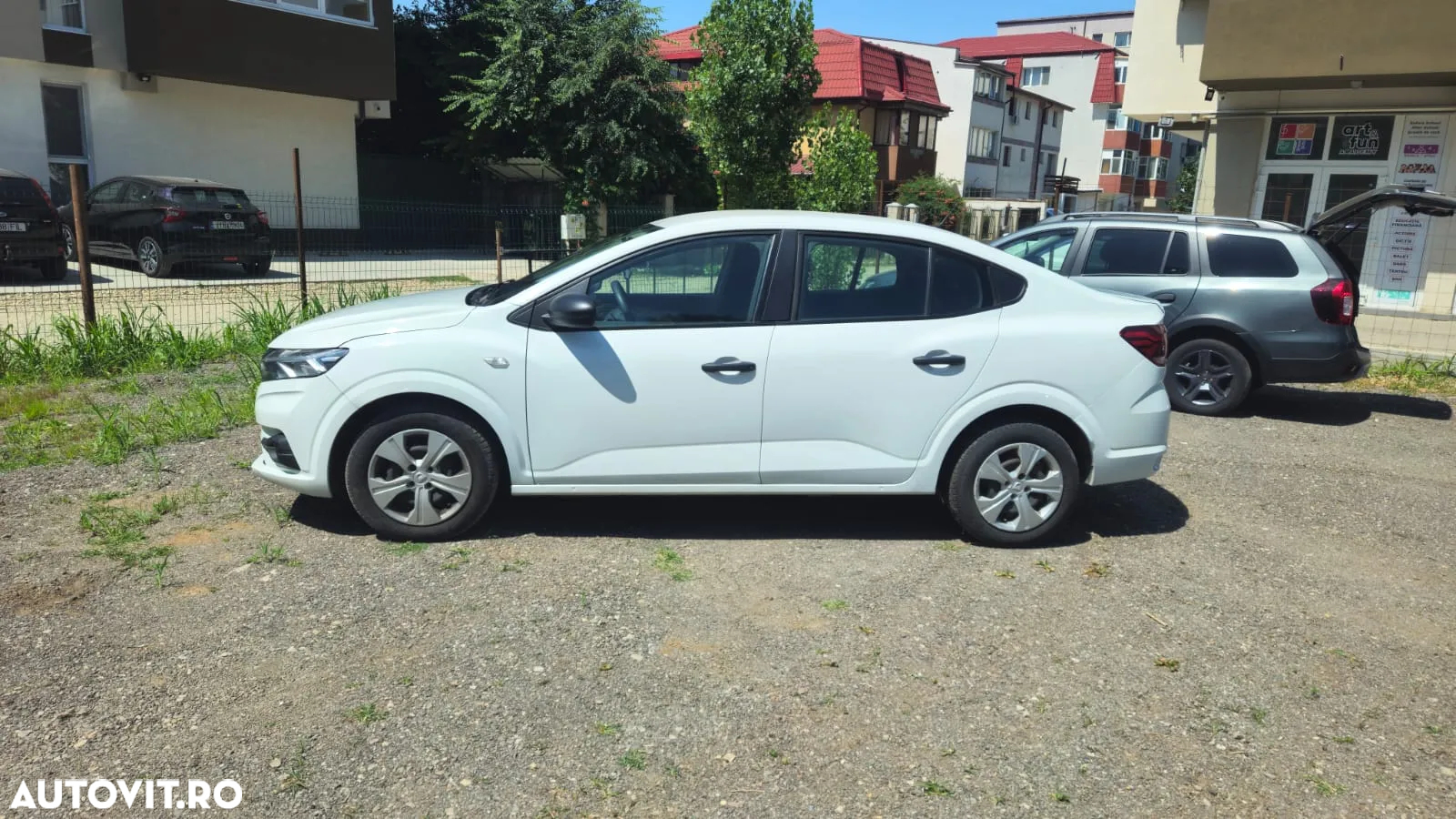 Dacia Logan ECO-G 100 Essential - 2