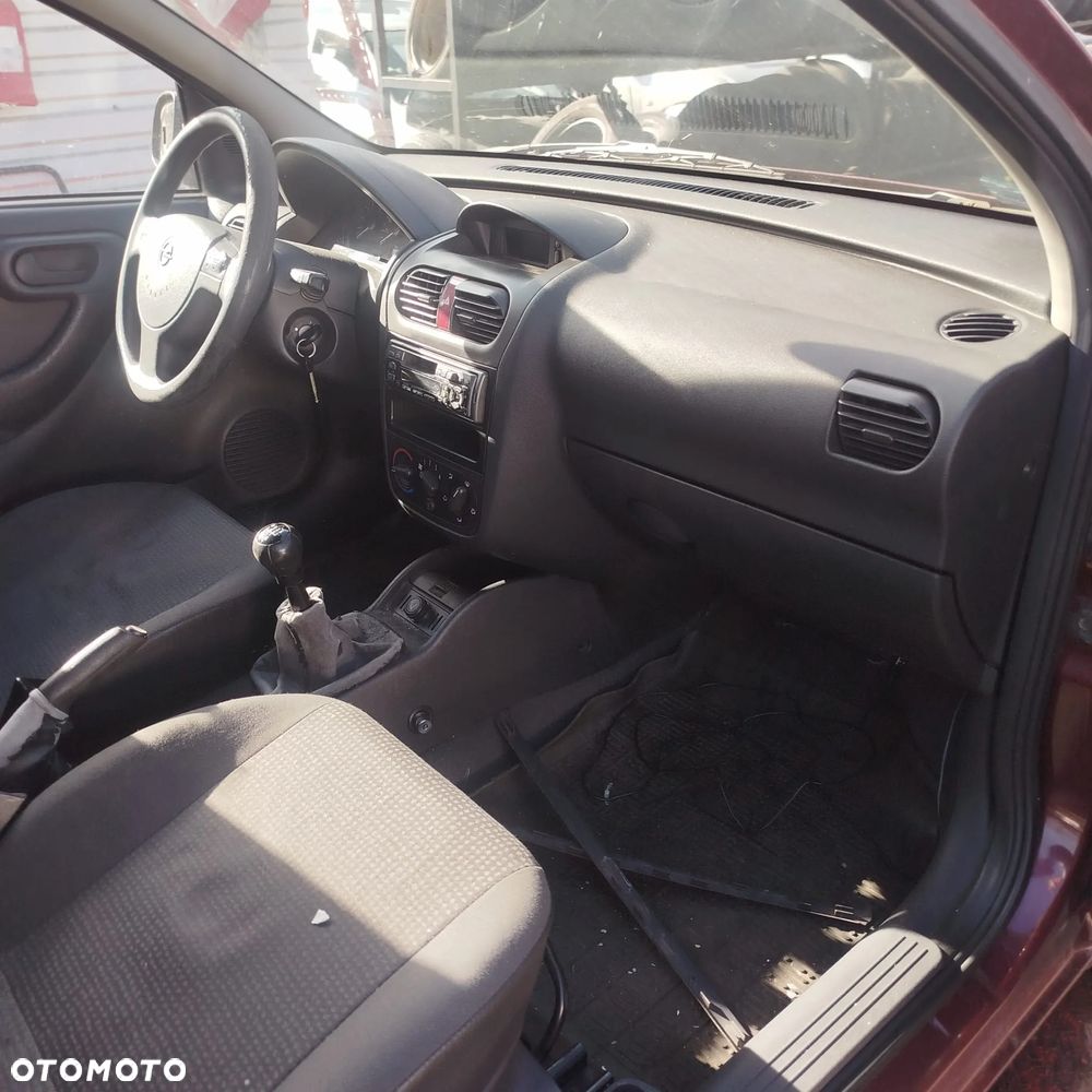 Opel Corsa C na części . - 4