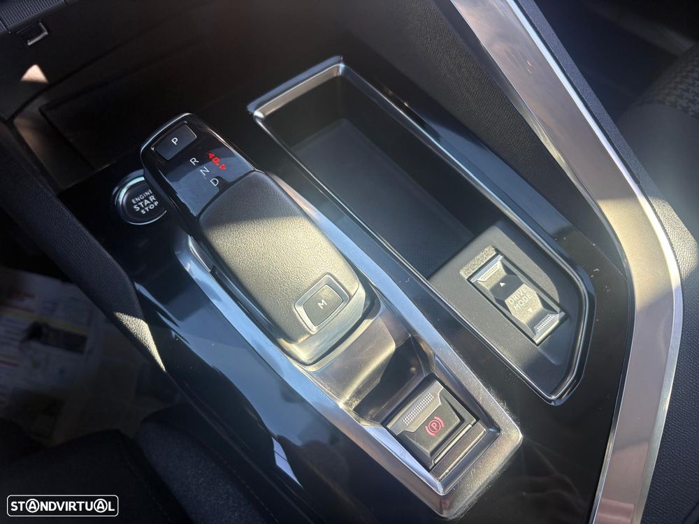 Peugeot 5008 PureTech 130 EAT8 Stop & Start Active Business-Pack - 16