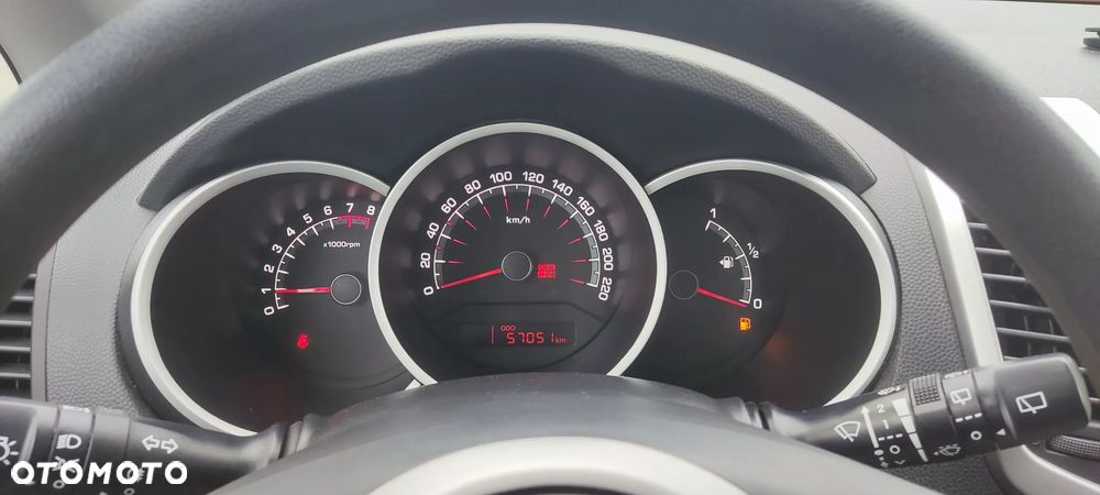 Kia Venga 1.4 CVVT Attract - 14