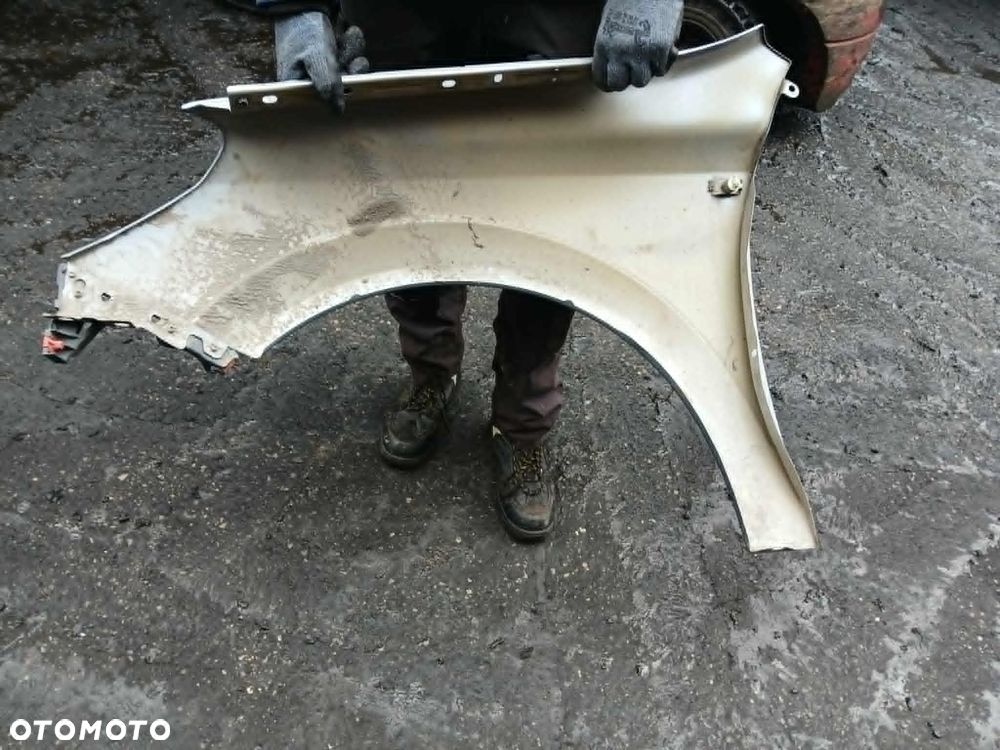 Opel Astra H III Błotnik prawy kod lakieru Z163 - 5