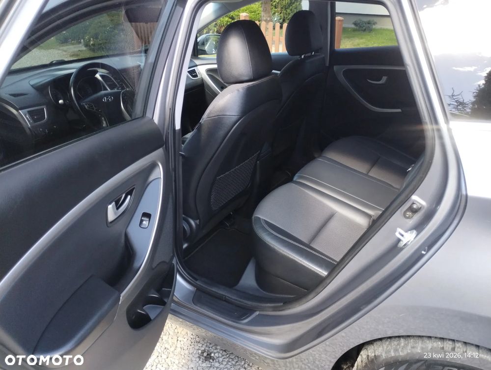 Hyundai i30 1.6 CRDi Fifa World Cup Edition - 28