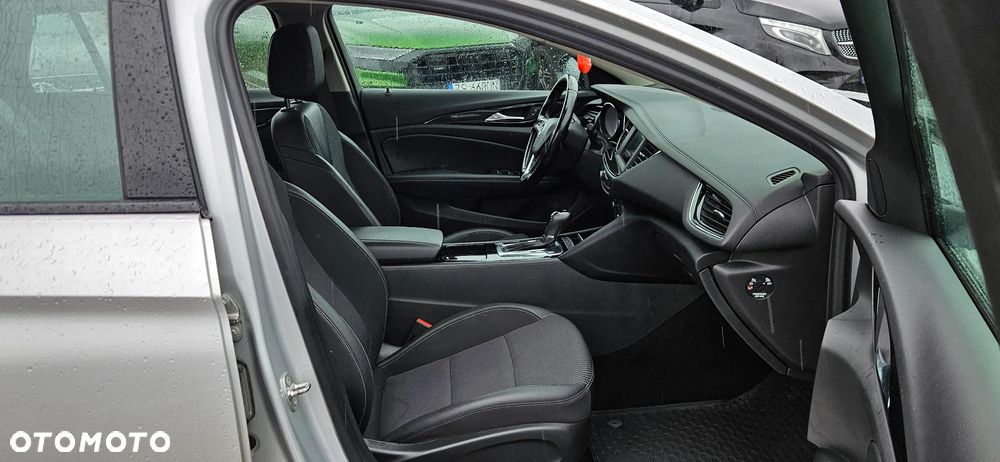 Opel Insignia - 10