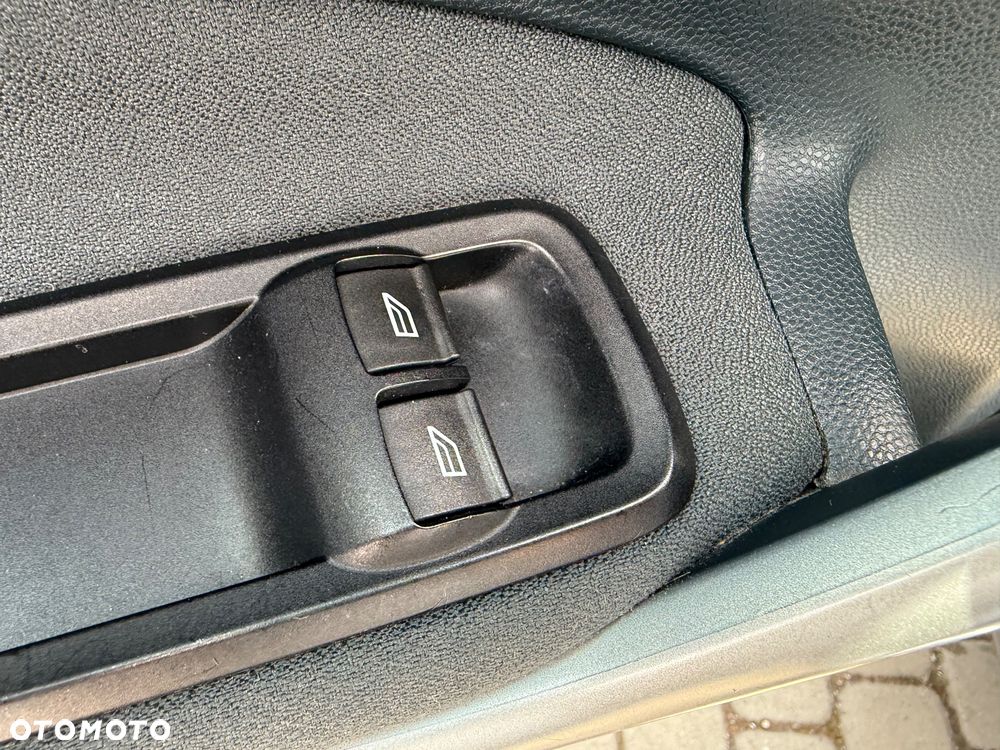 Ford Fiesta 1.25 Ghia - 15