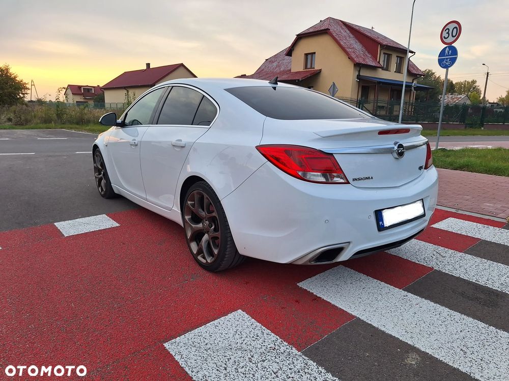 Opel Insignia - 11