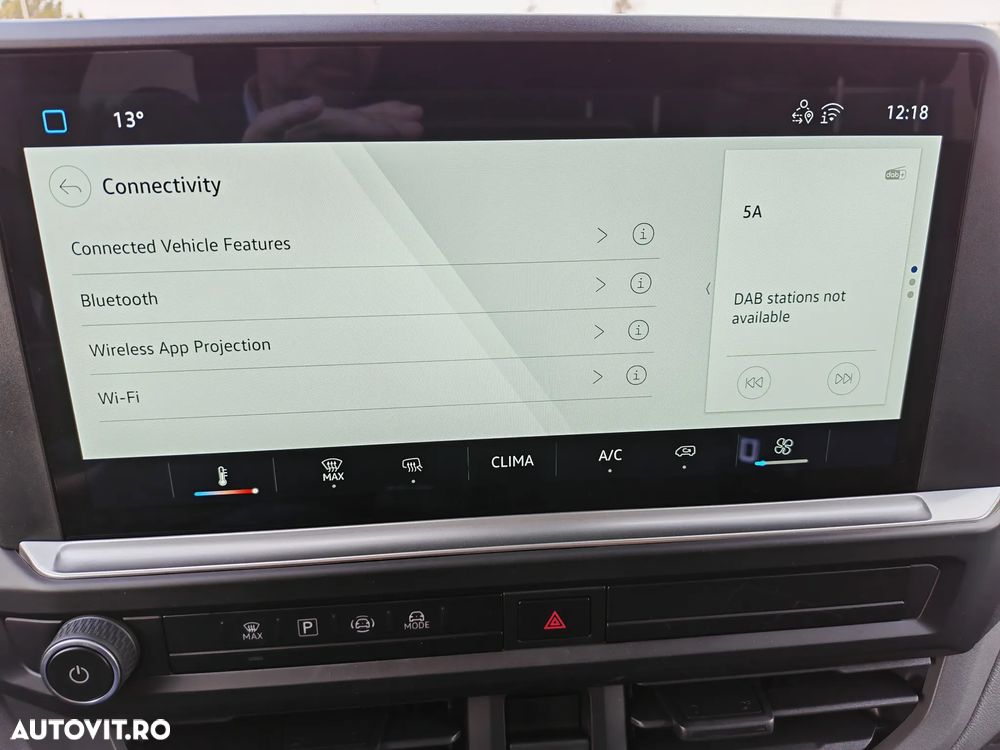 Volkswagen Transporter - 22