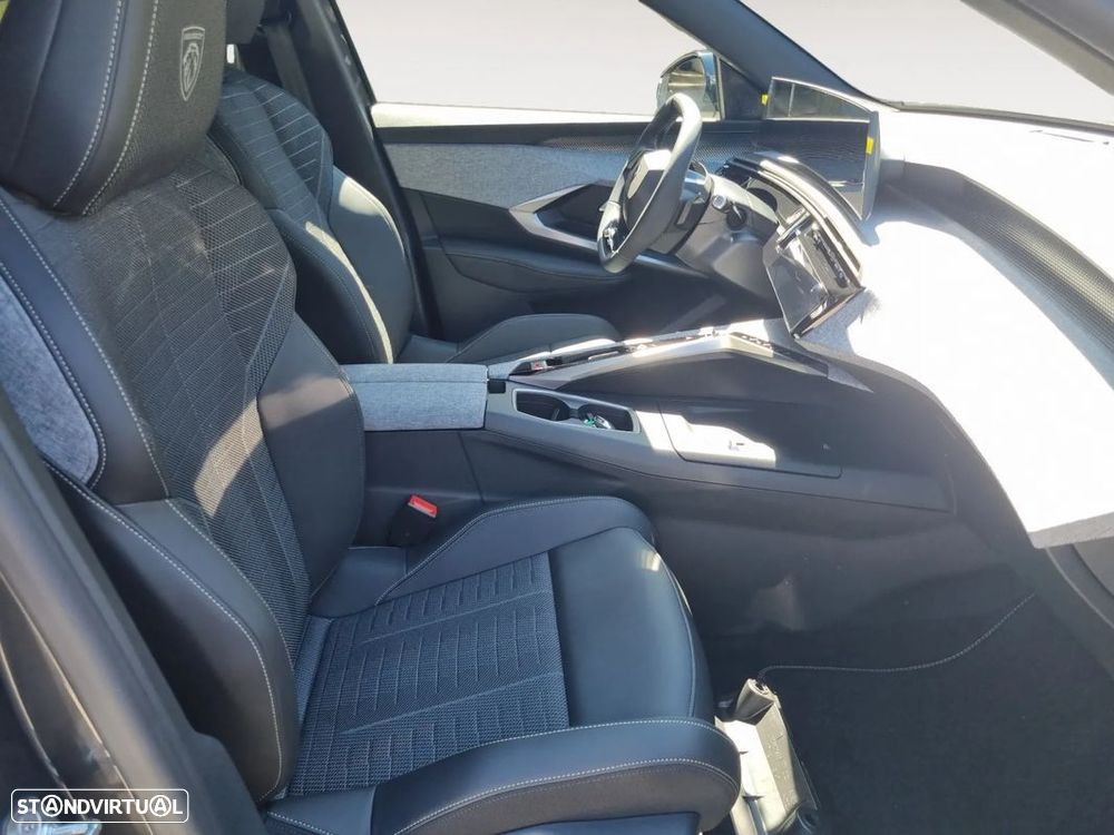 Peugeot E-3008 73 kWh GT - 13