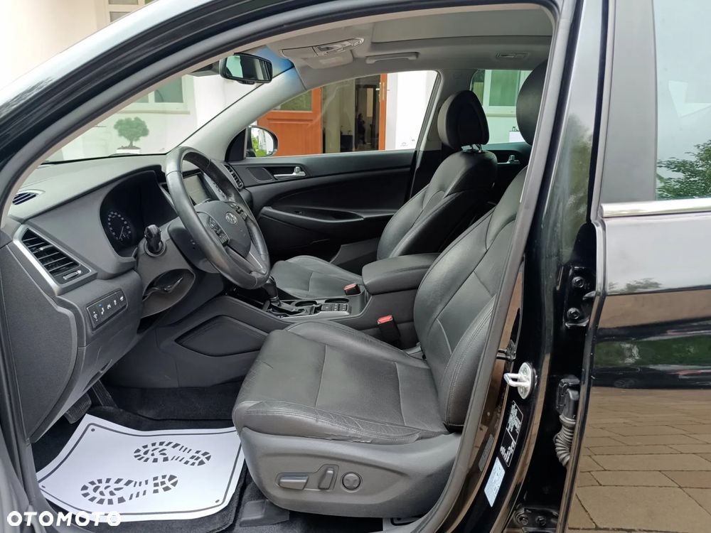 Hyundai Tucson blue 1.7 CRDi 2WD DCT Premium - 19