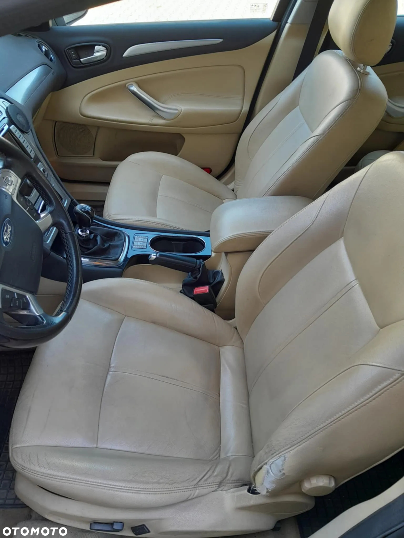 Ford Mondeo 2.0 TDCi Ghia - 8