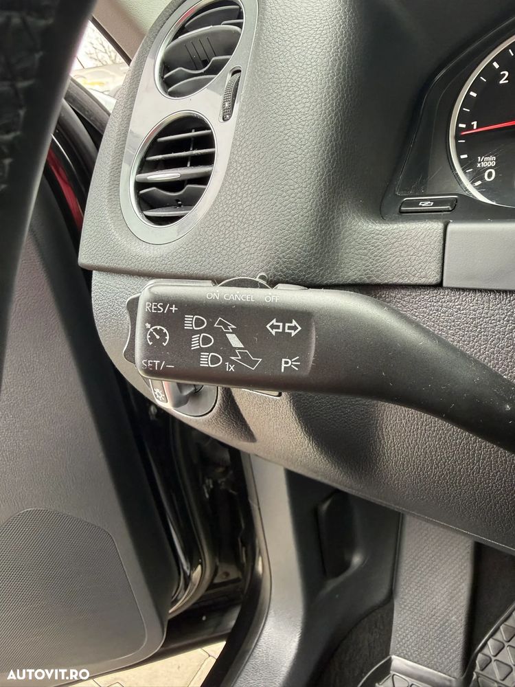 Volkswagen Tiguan 2.0 TDI DPF 4Motion Sport & Style - 41