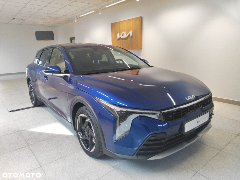 Kia K4 - 1