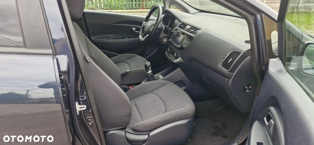 Kia Rio 1.4 CRDI Fifa World Cup Edition - 9