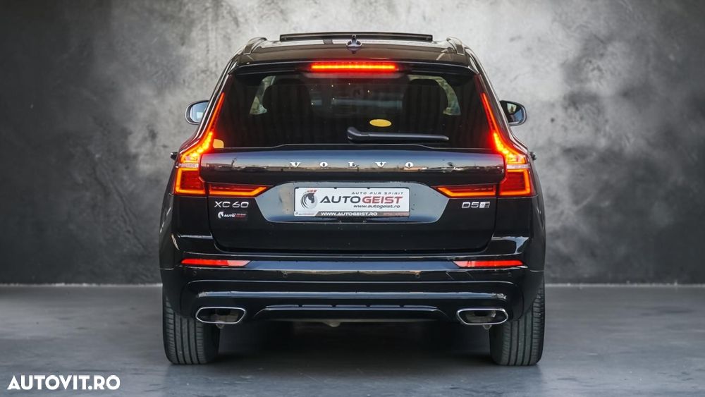 Volvo XC 60 D5 AWD R-Design - 8