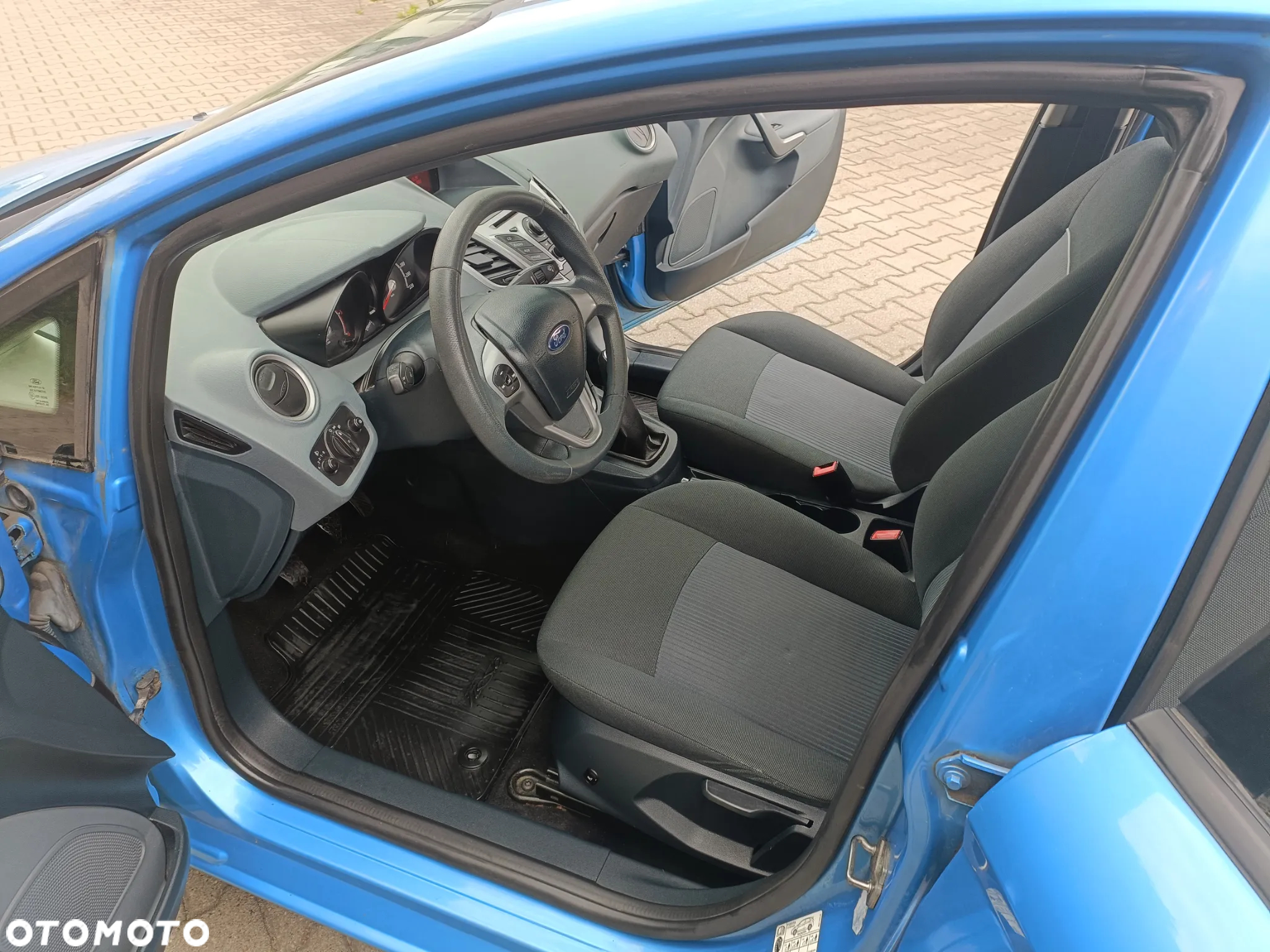 Ford Fiesta 1.4 TDCi Ambiente - 10