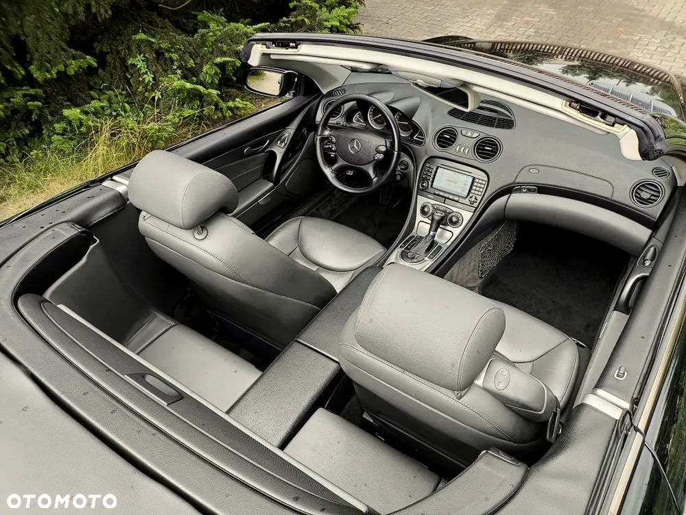 Mercedes-Benz SL 350 - 13