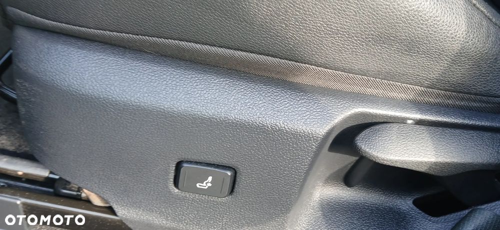 Toyota Corolla 2.0 Hybrid GR Sport - 21
