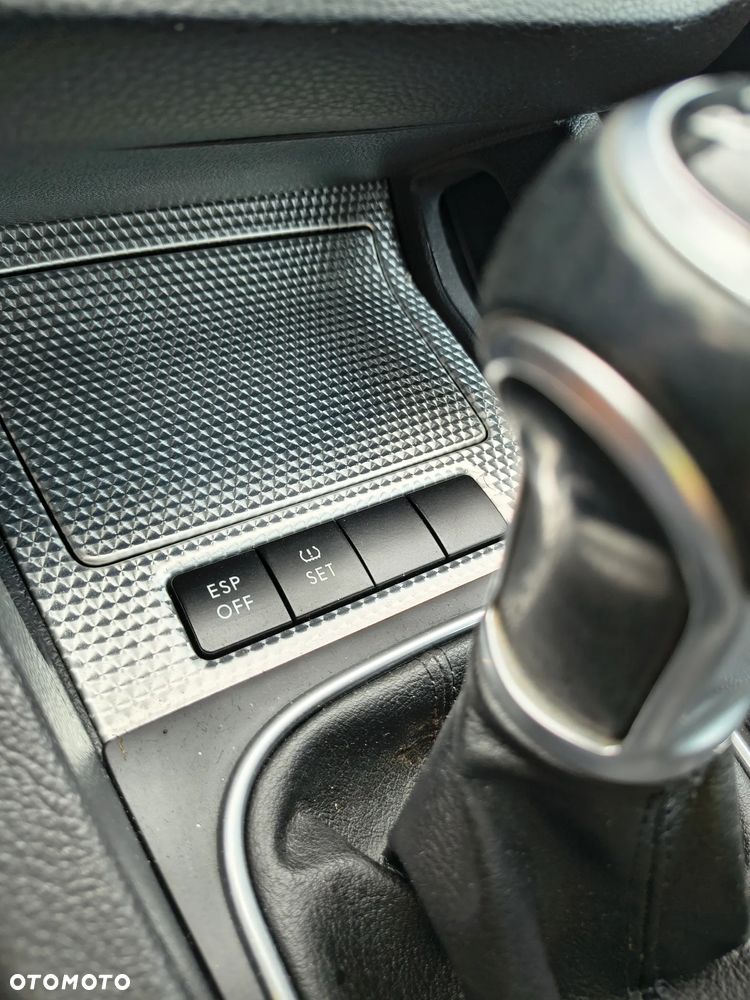 Volkswagen Golf R32 - 19
