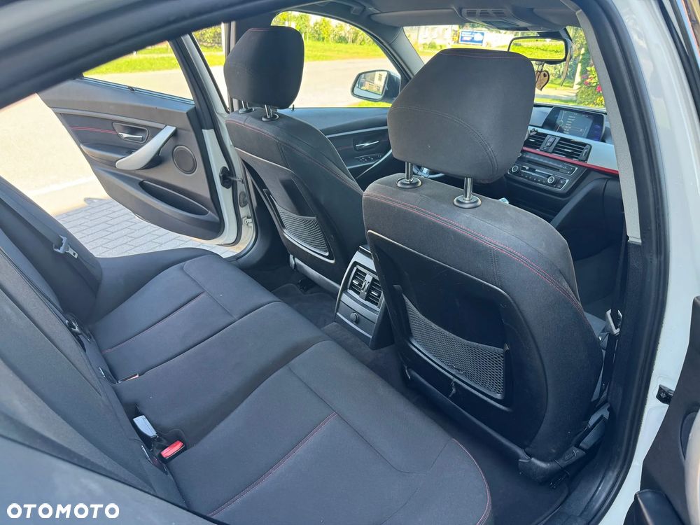 BMW Seria 3 - 12