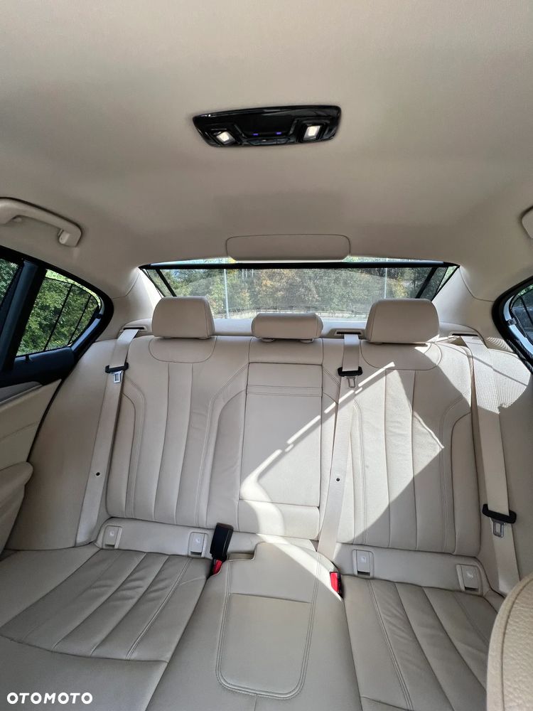 BMW Seria 5 520d - 9