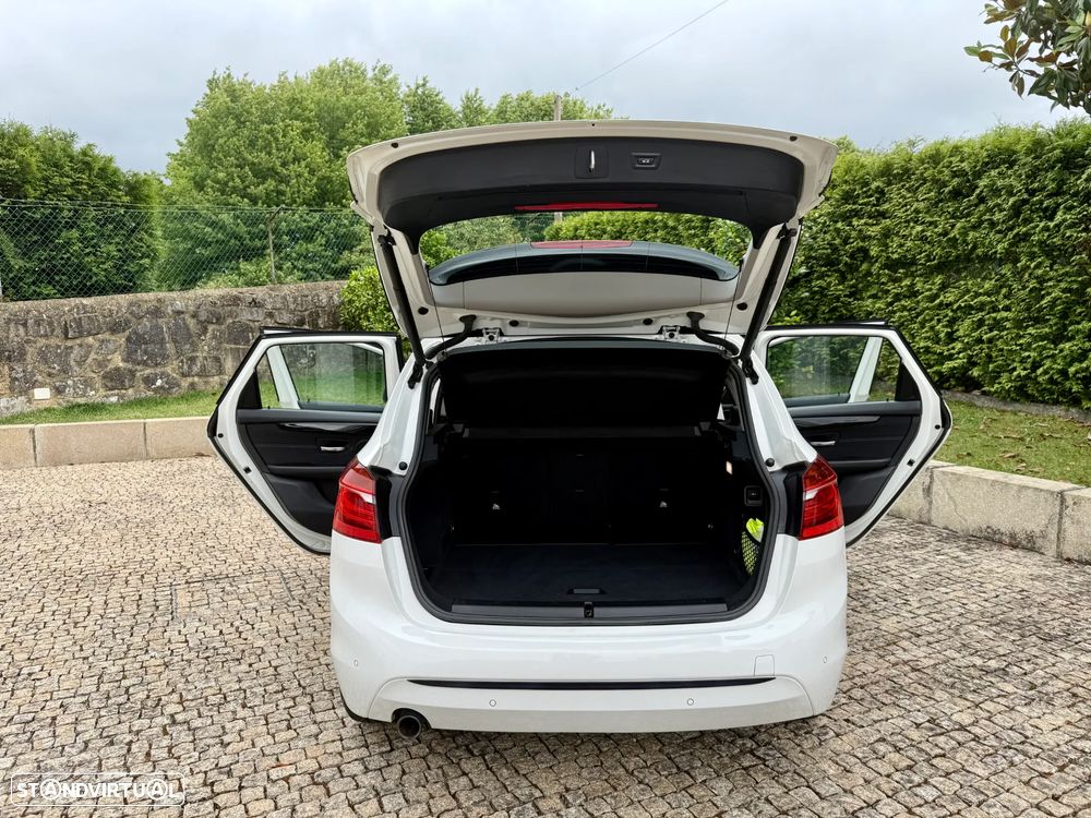 BMW 216 Active Tourer d Line Sport - 27