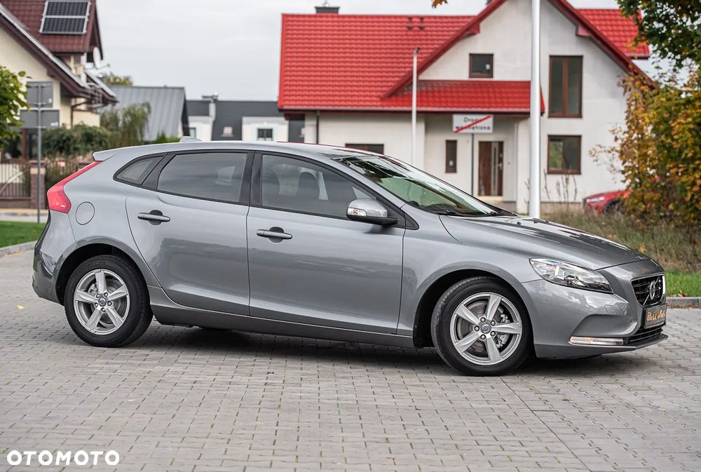 Volvo V40 D2 Momentum - 3