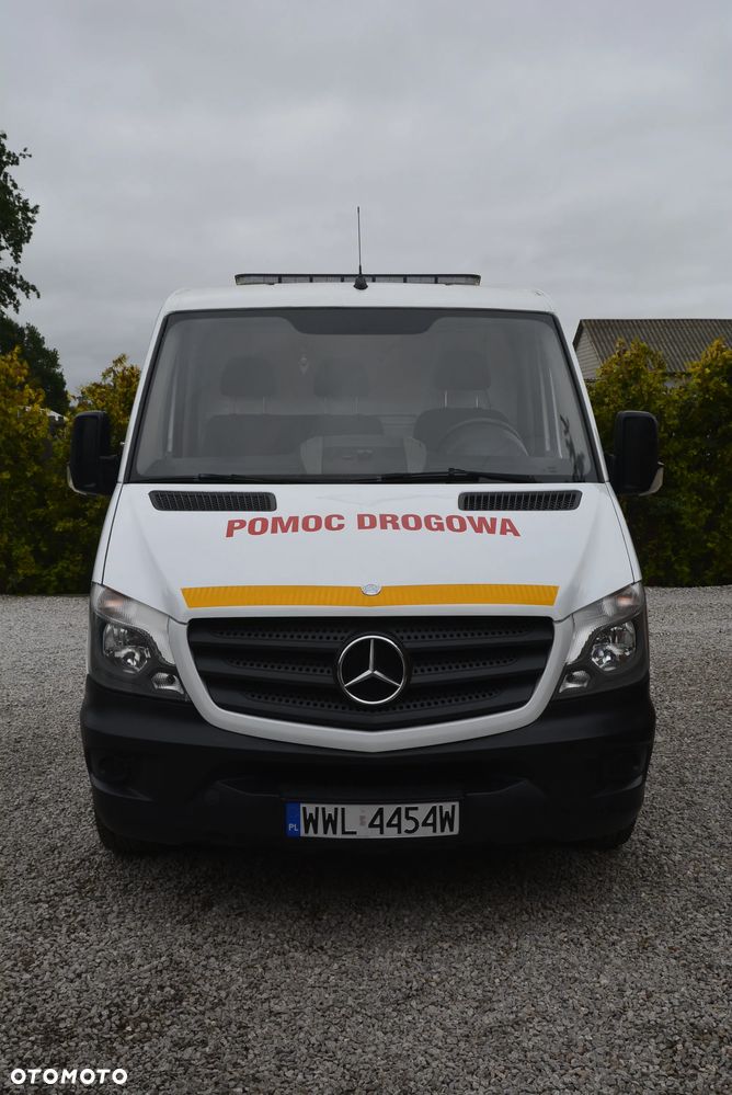 Mercedes-Benz Sprinter - 15