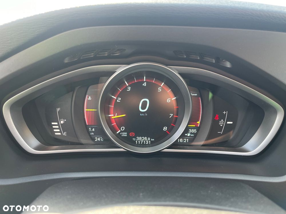 Volvo V40 T2 Drive-E Momentum - 13