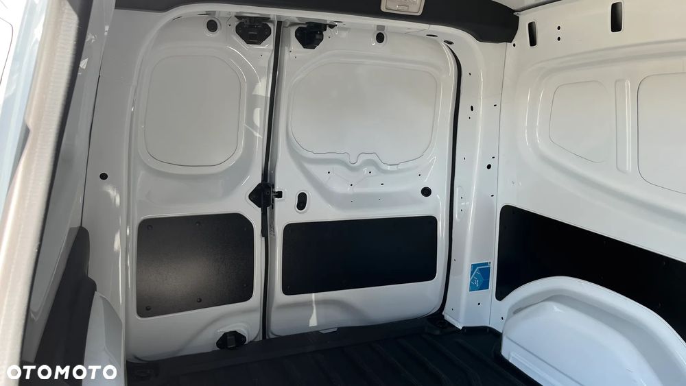 Renault KANGOO VAN - 12