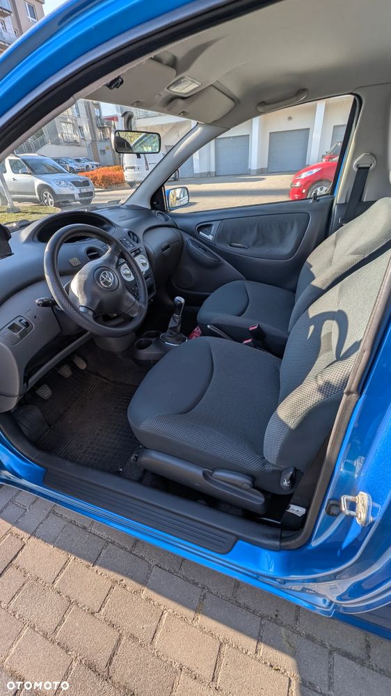 Toyota Yaris 1.3 Luna - 12