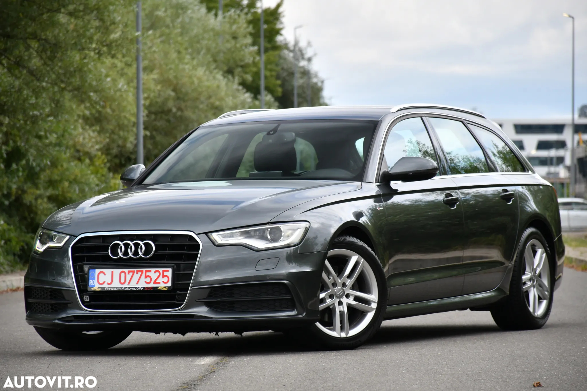Audi A6 Avant 2.0 TDI Ultra S tronic - 13