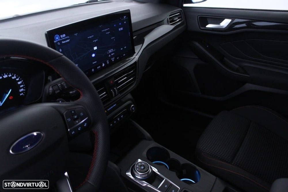 Ford Focus SW 1.5 TDCi EcoBlue ST-Line Aut. - 33