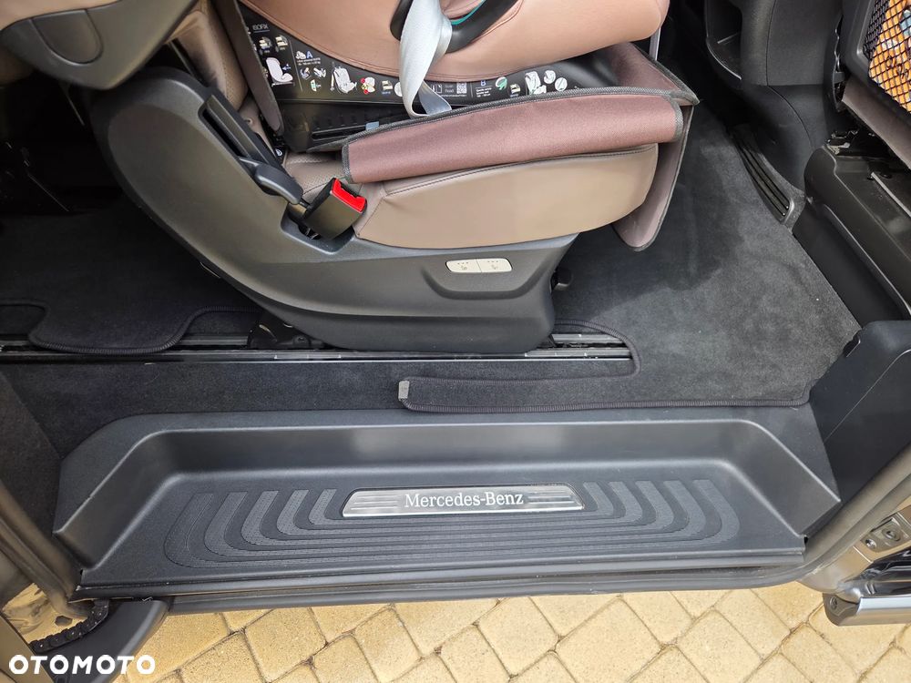 Mercedes-Benz Klasa V 300 d 4-Matic Exclusive 9G-Tronic (d³ugi) - 33