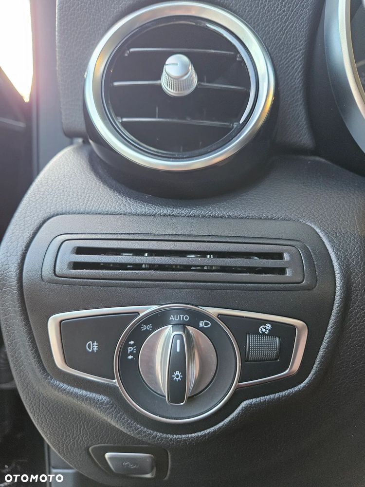 Mercedes-Benz GLC 220 d - 13