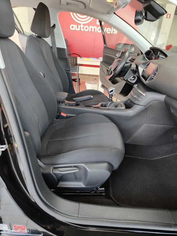 Peugeot 308 e-HDi FAP 115 Stop&Start Style - 19