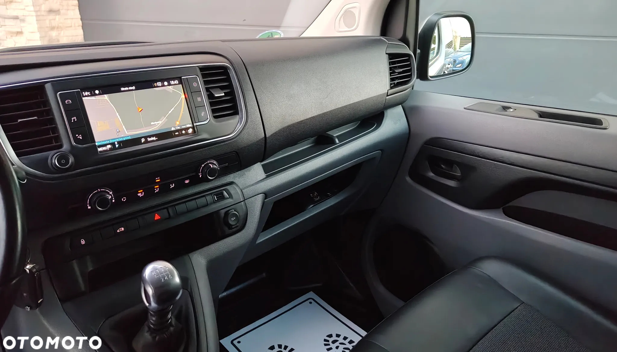 Opel VIVARO - 18