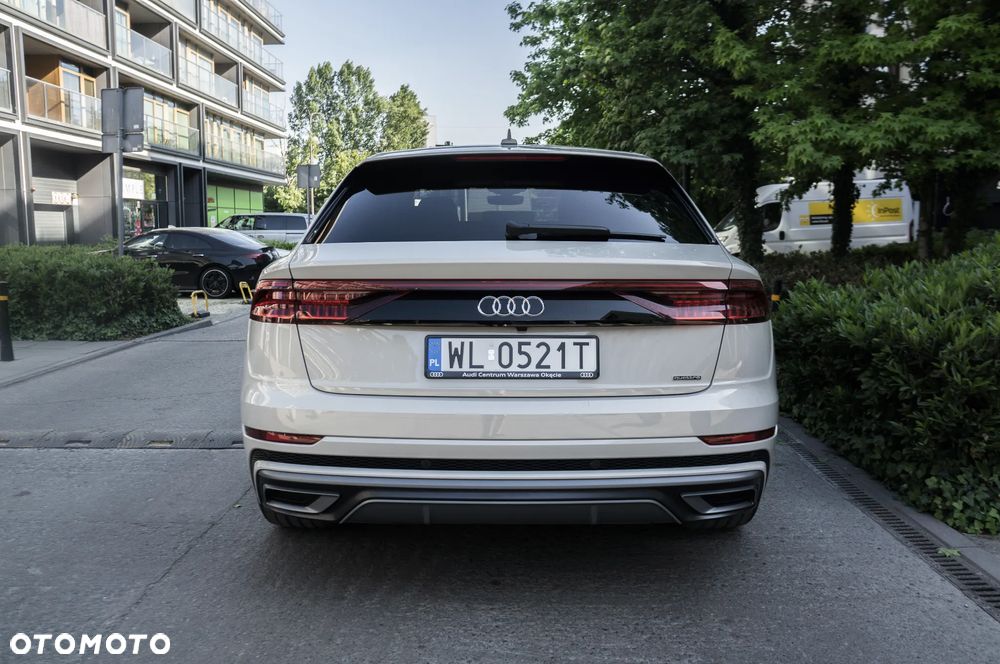 Audi Q8 - 15