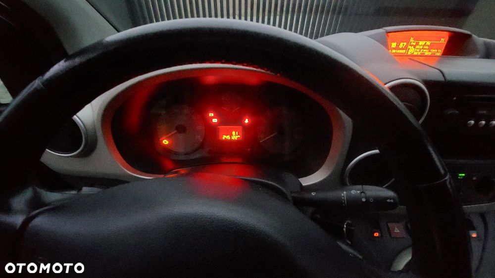 Peugeot Partner - 10