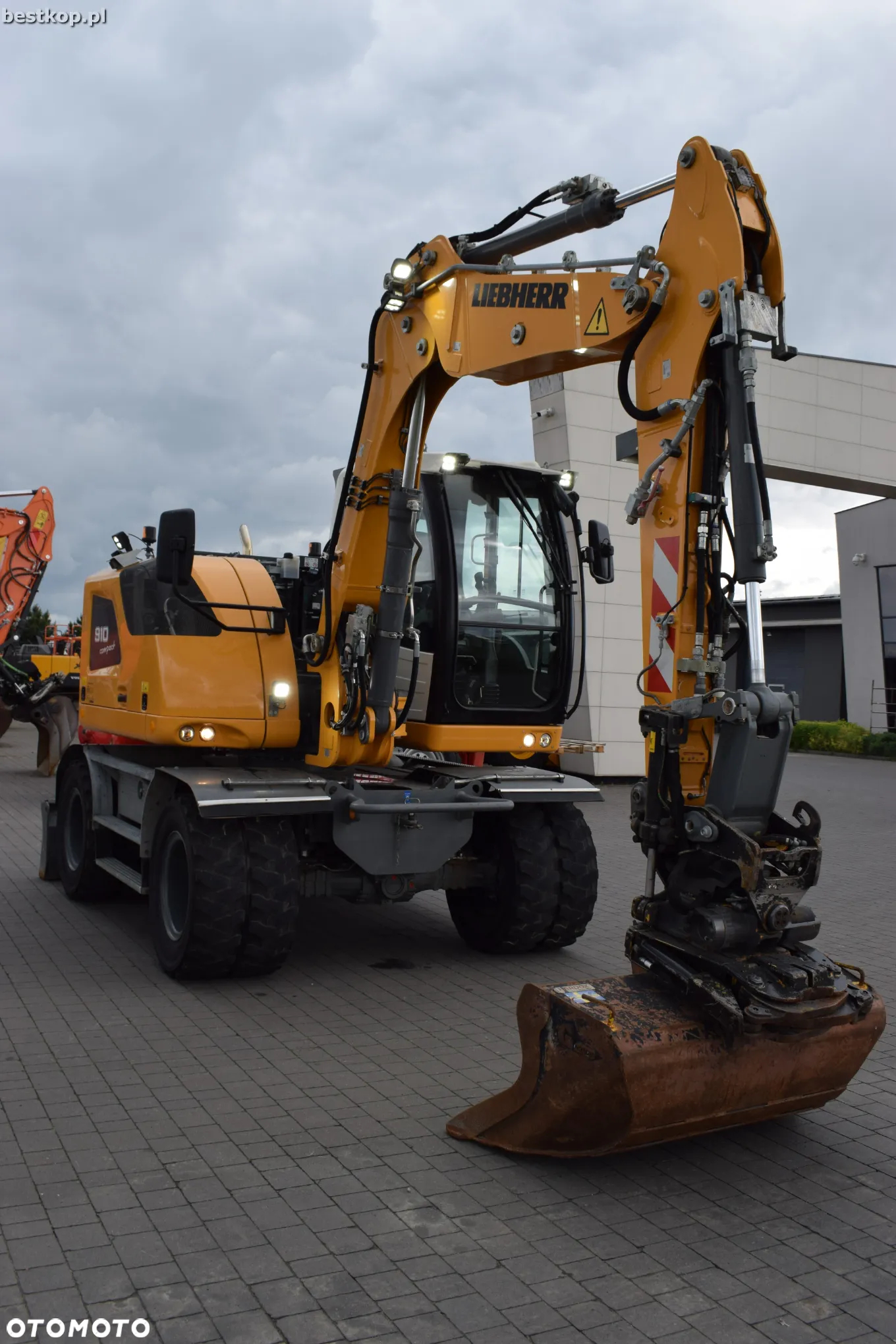 Liebherr A910 Compact Litronic - 22