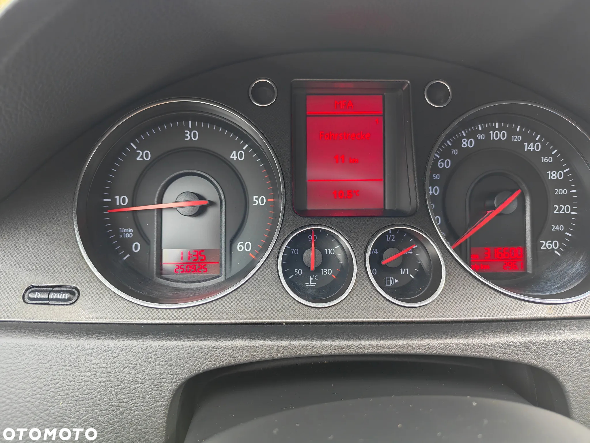Volkswagen Passat 2.0 TDI Comfortline - 9