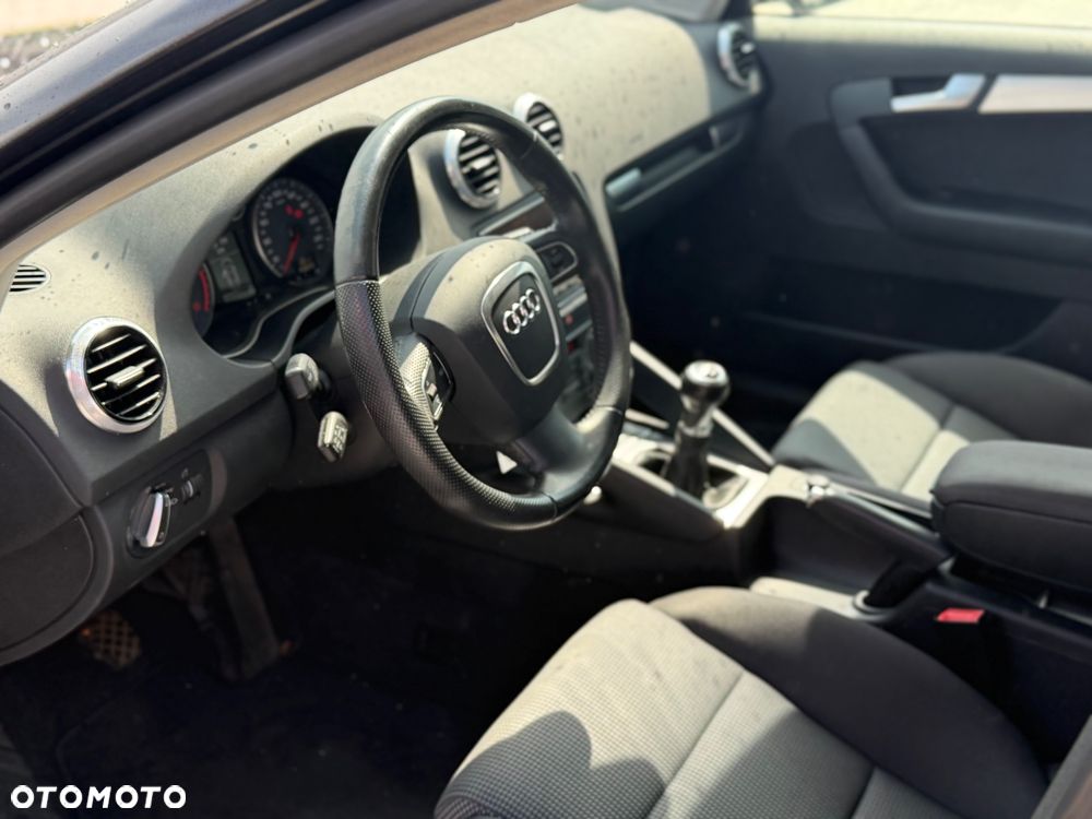 Audi A3 Sportback - 10
