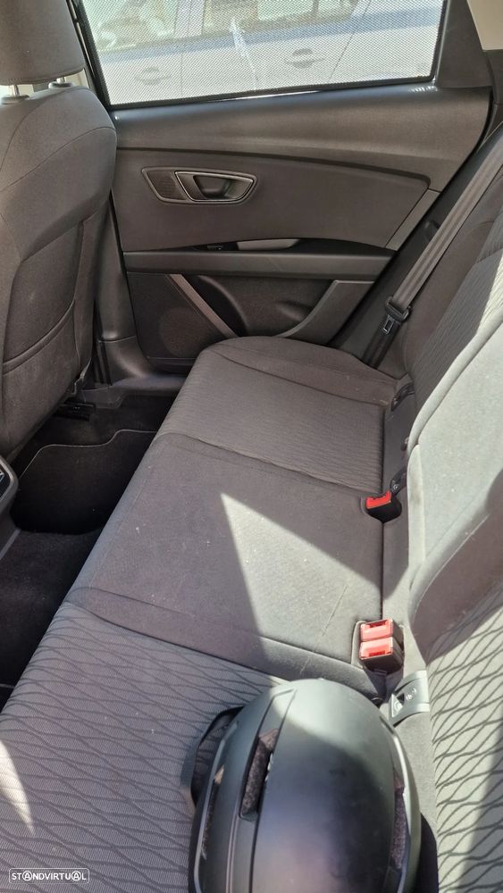 SEAT Leon ST 1.6 TDI S&S Style - 9